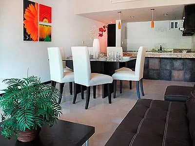 Condo Hotel Kali 普托阿范特拉斯