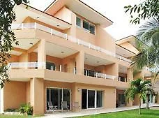 Condo Hotel Kali 普托阿范特拉斯